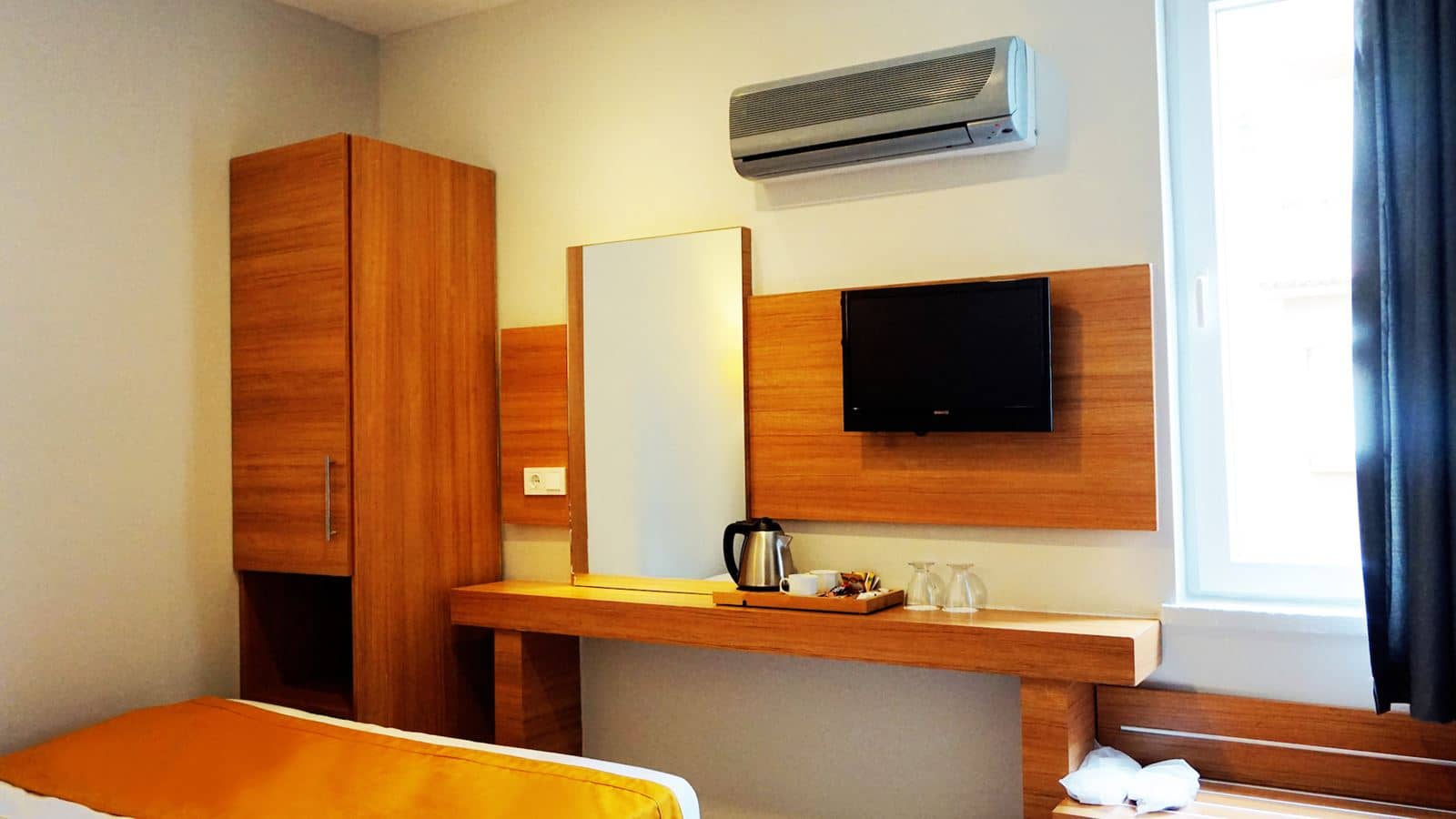 rooms-standard-room