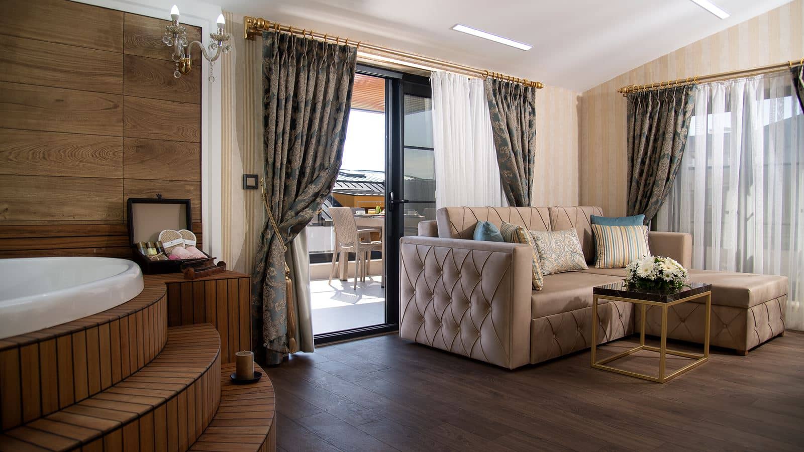 rooms-jacuzzi-suite