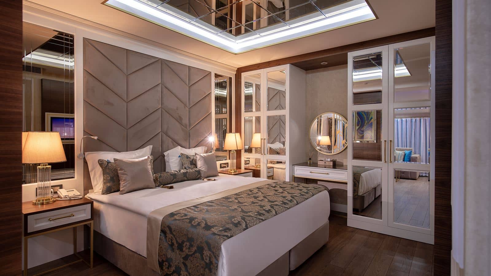 rooms-jacuzzi-suite