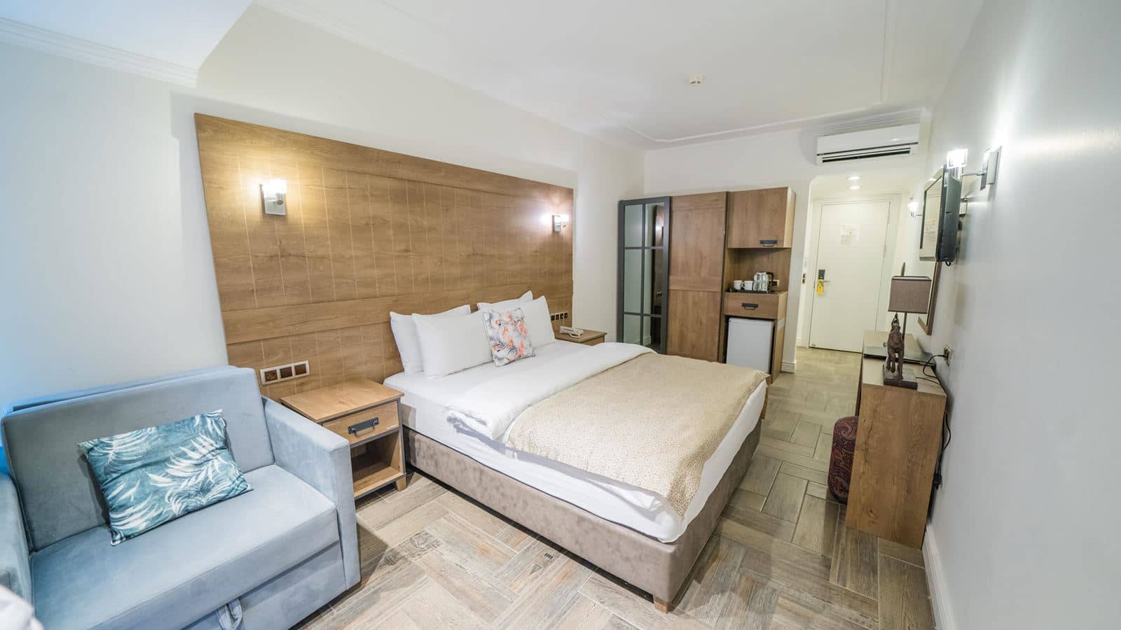 rooms-standard-room