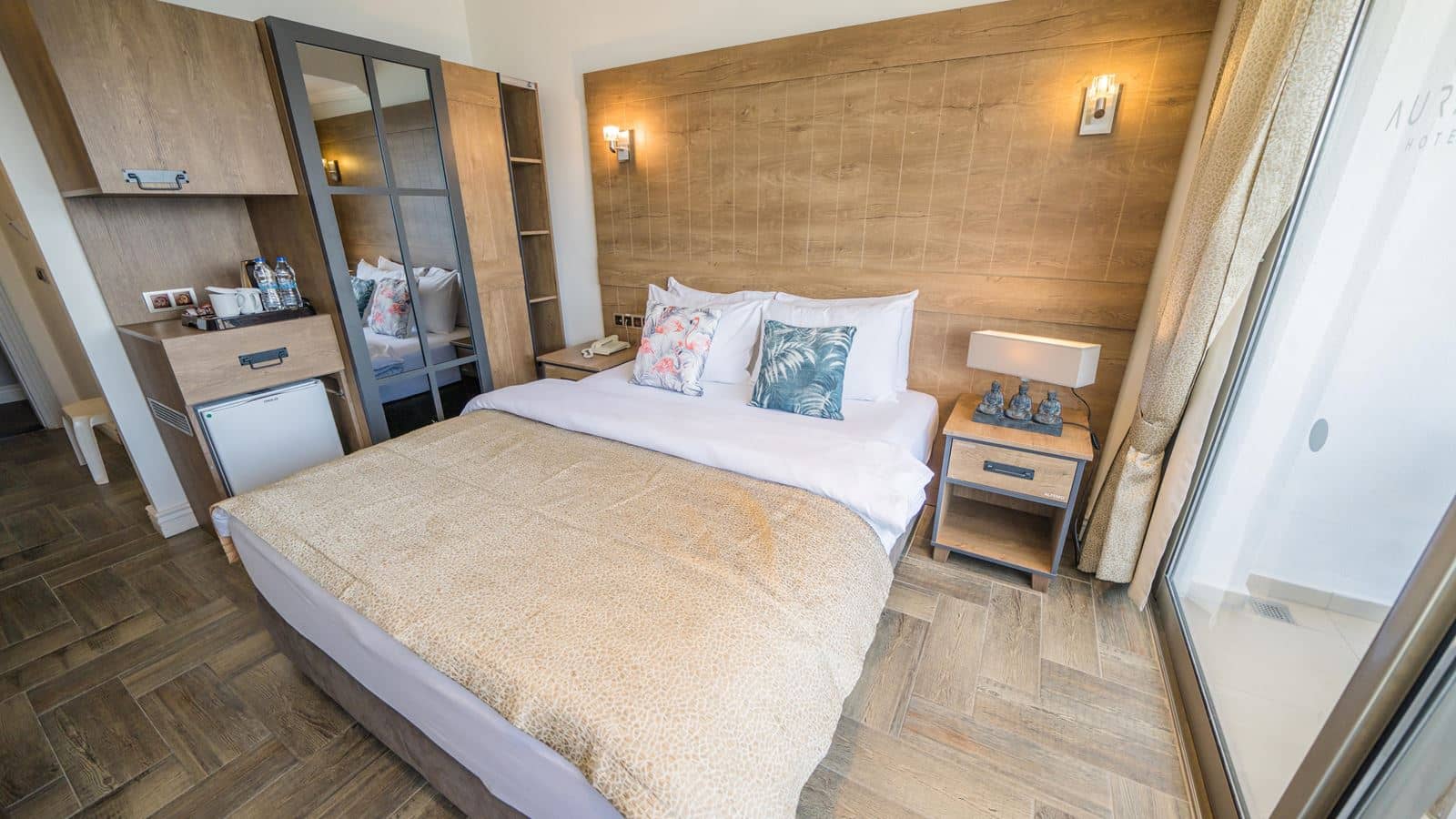 rooms-standard-room