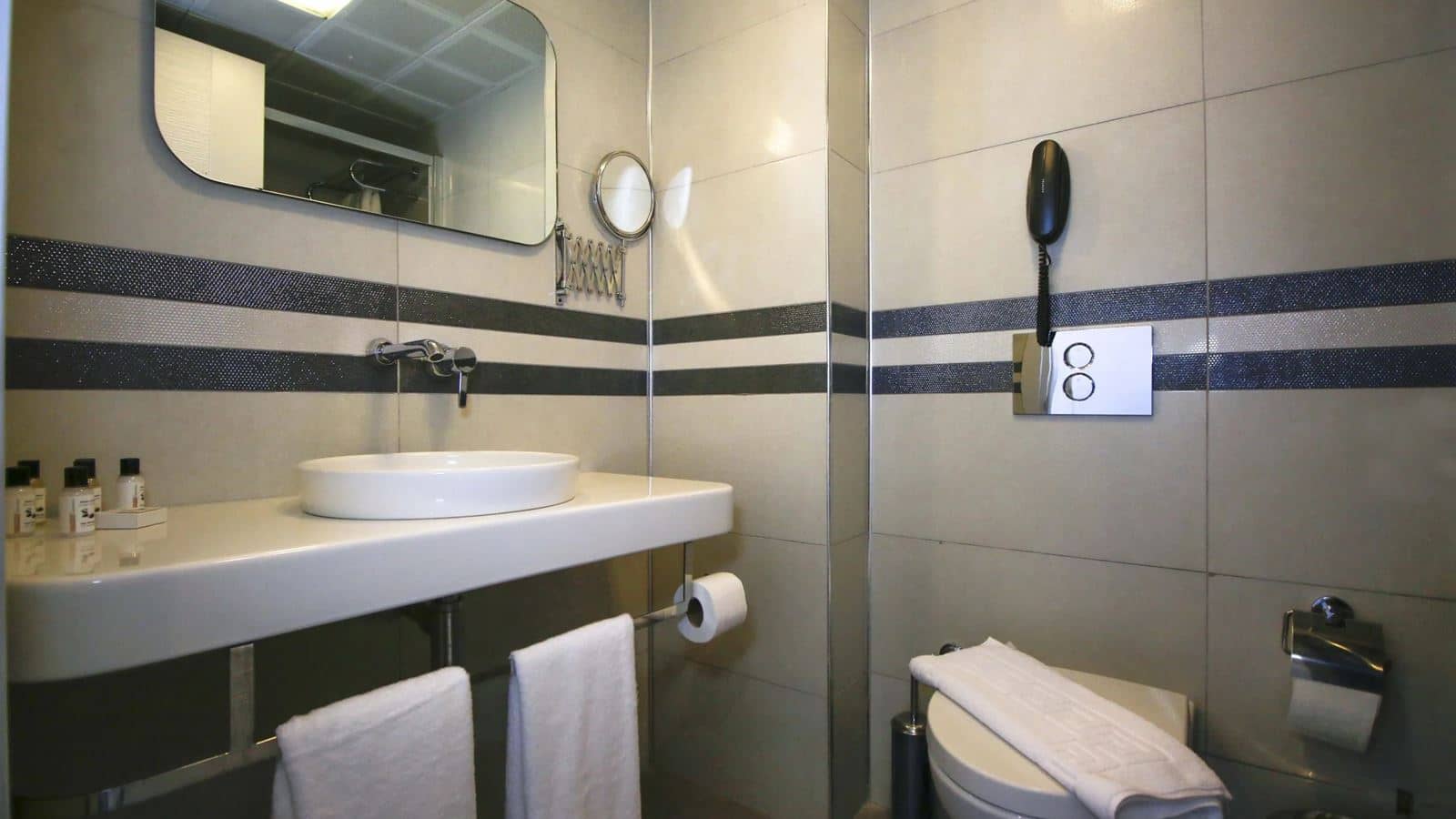 rooms-standard-room