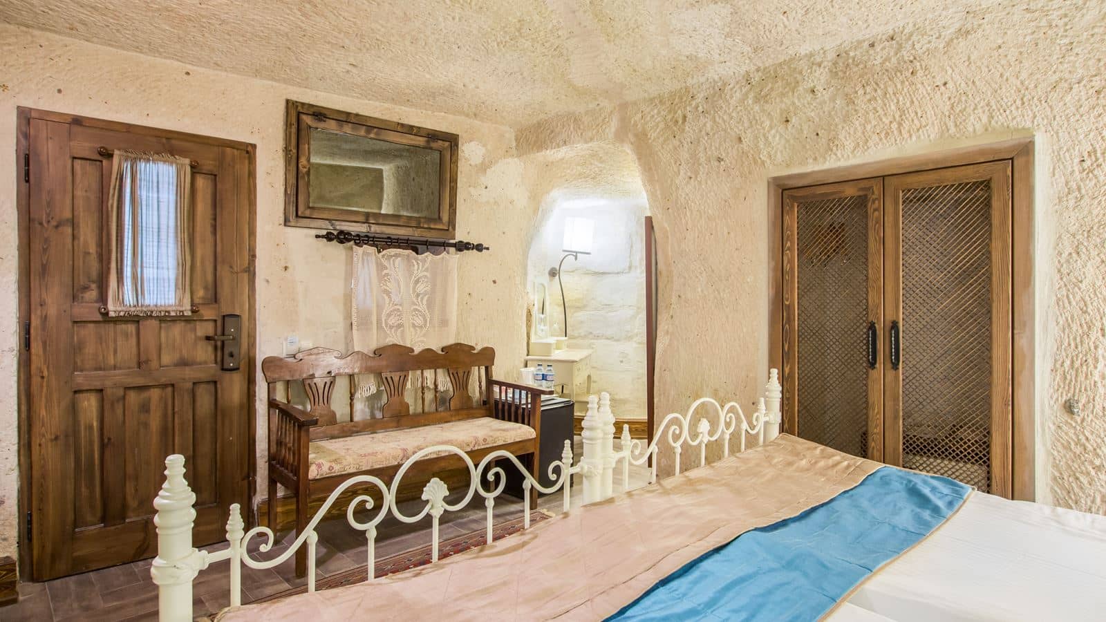 rooms-superior-cave