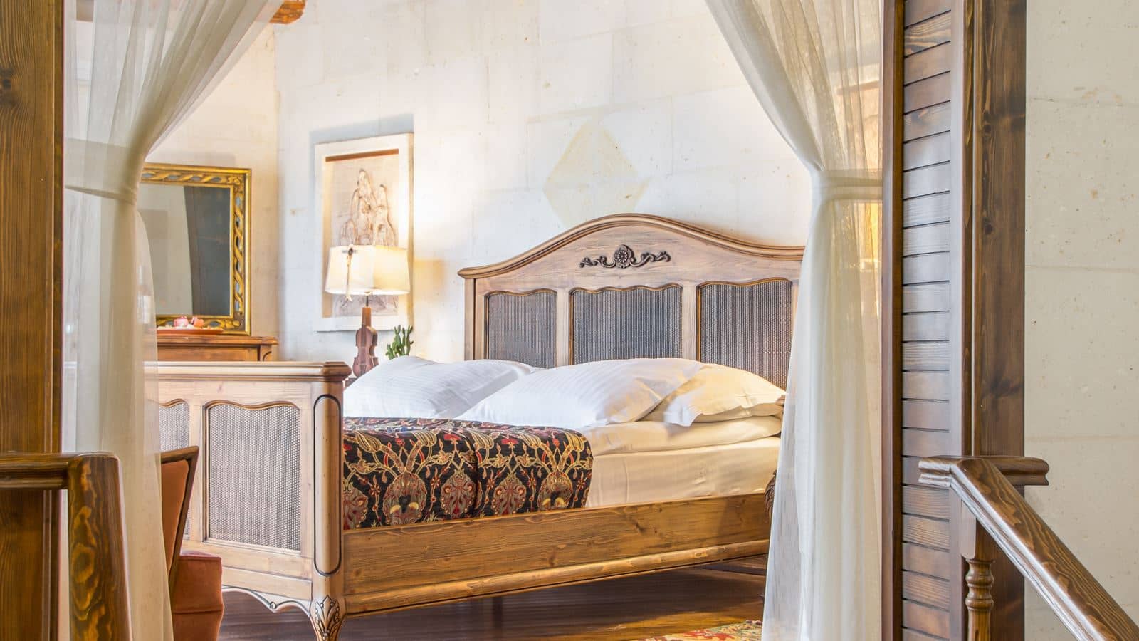 rooms-deluxe-stone