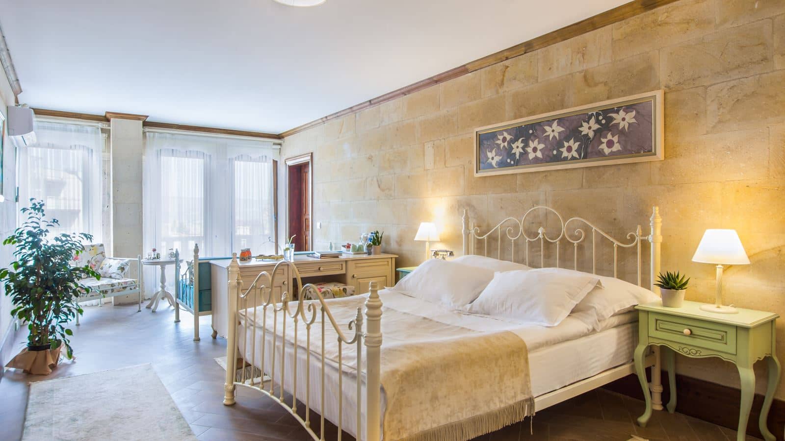 rooms-deluxe-stone
