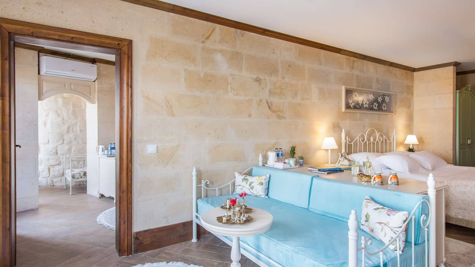 rooms-deluxe-stone
