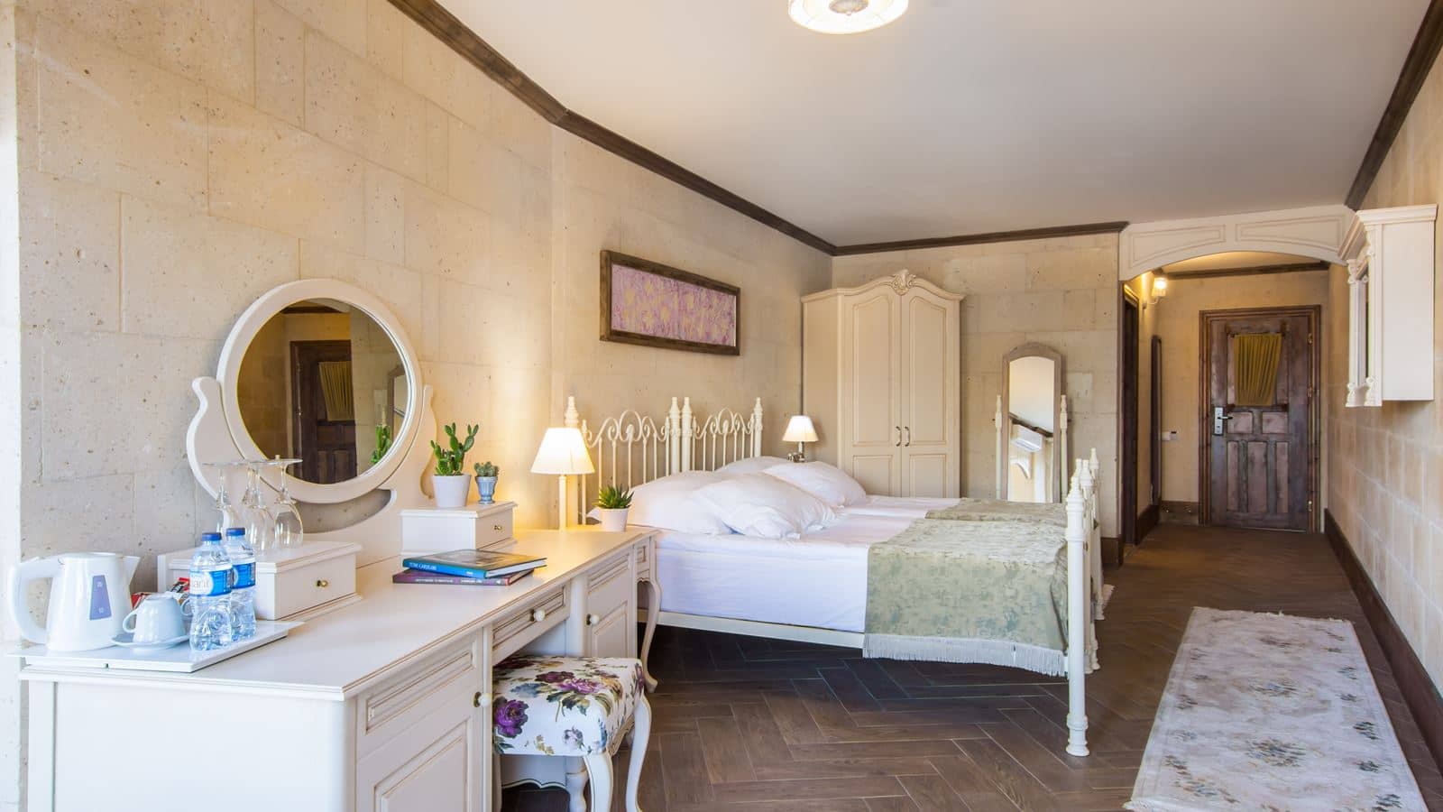 rooms-deluxe-stone