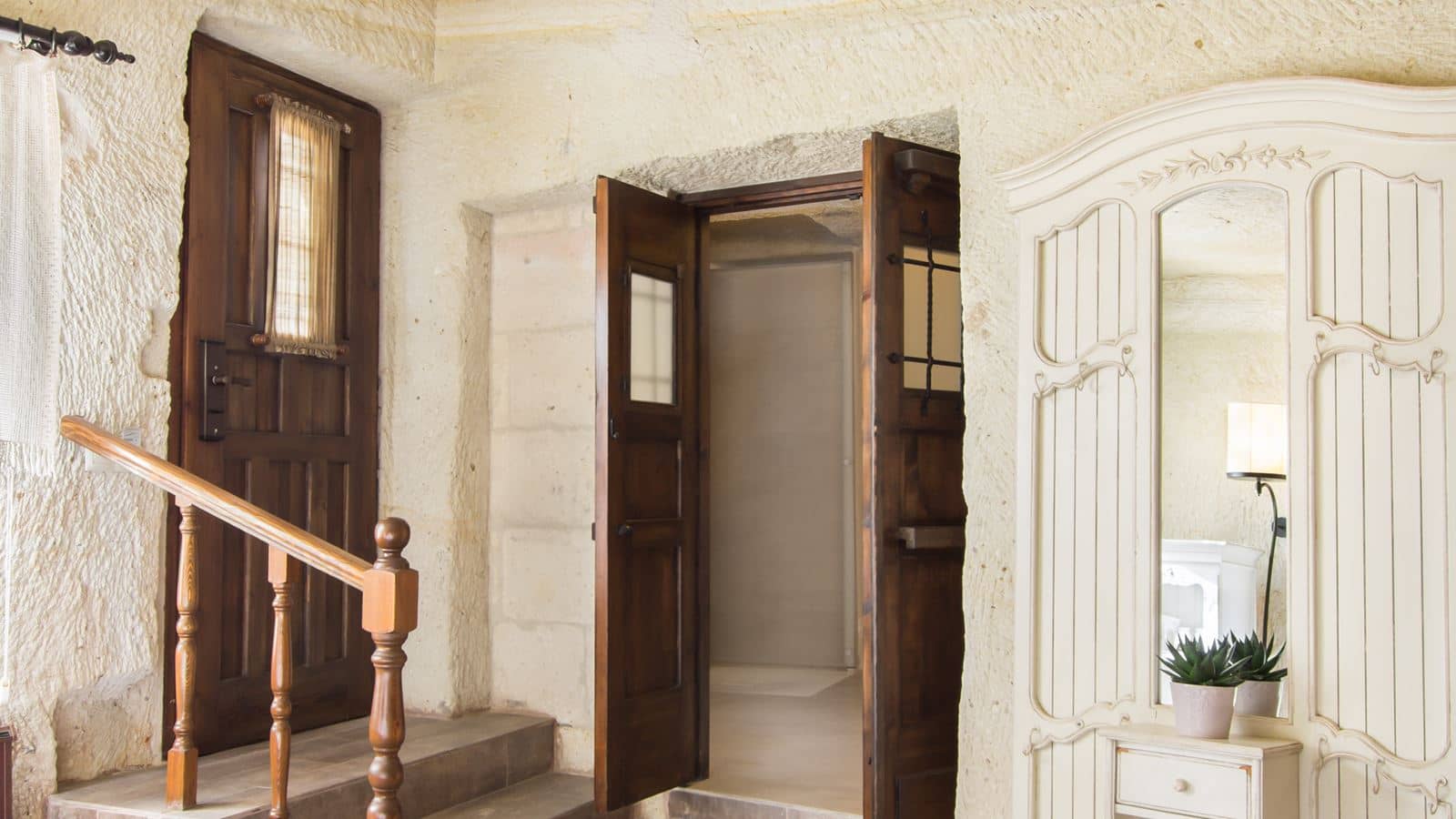 rooms-deluxe-cave