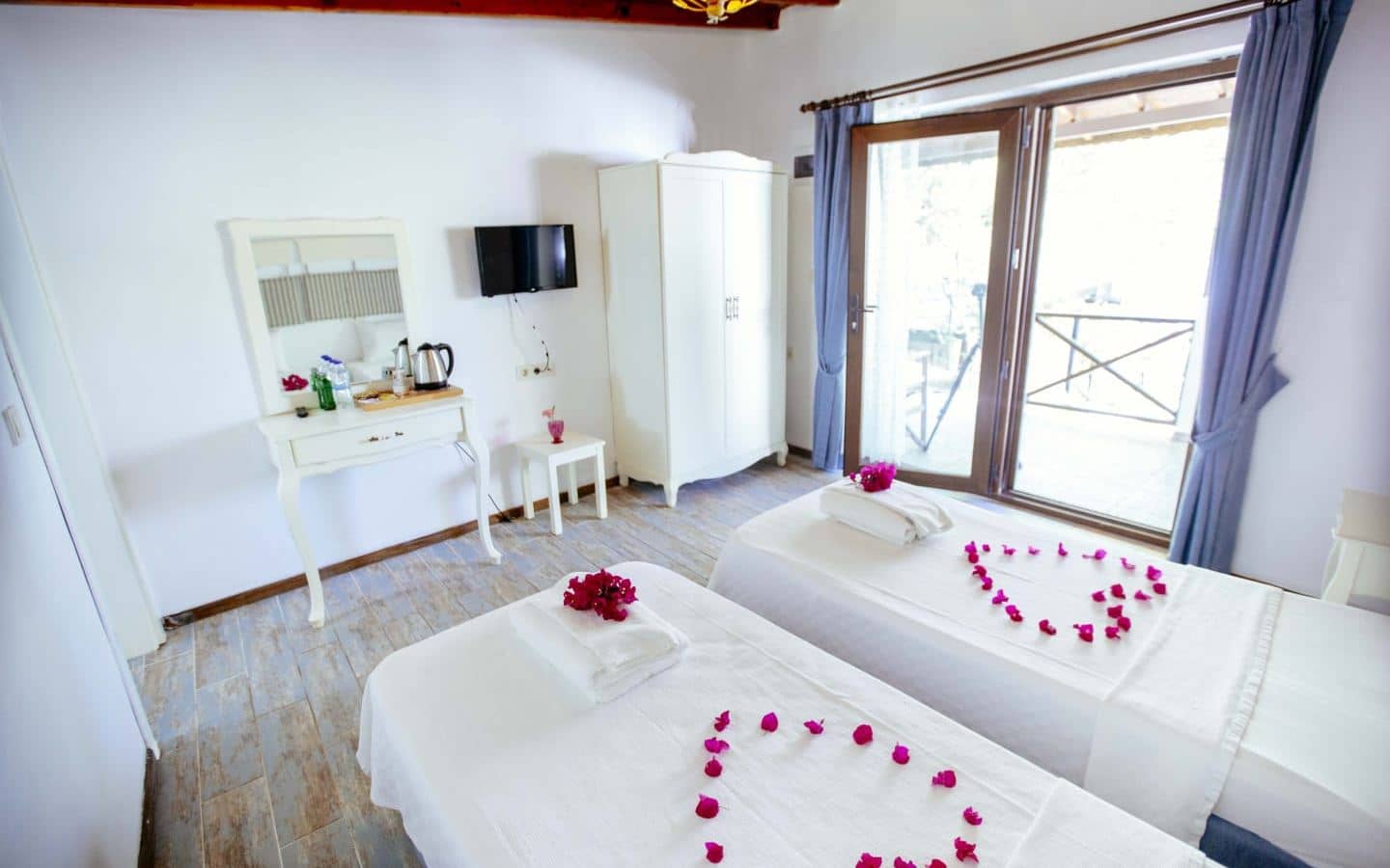 rooms-promo-room