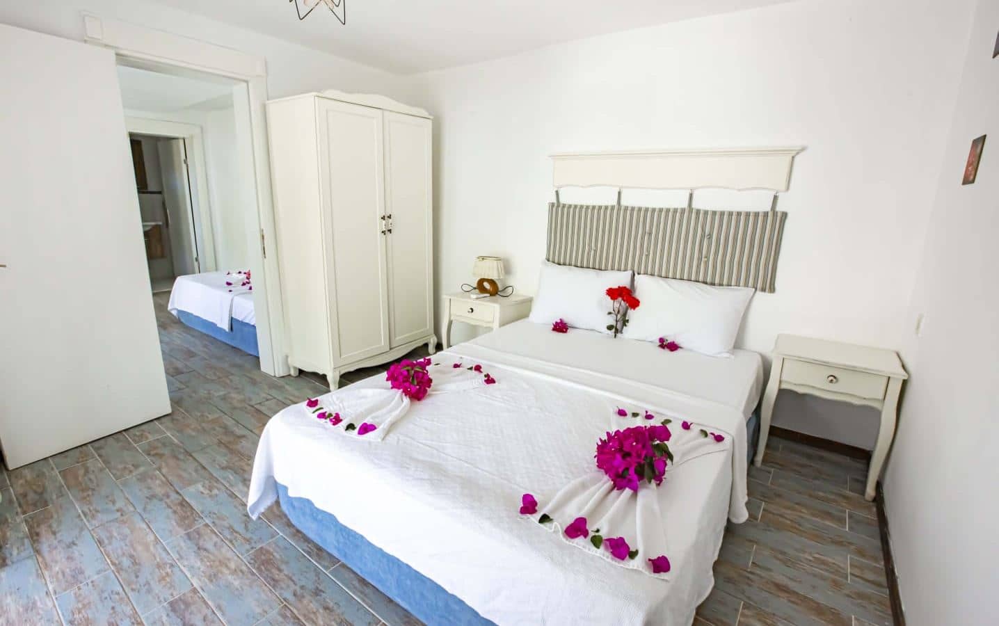 rooms-family-room