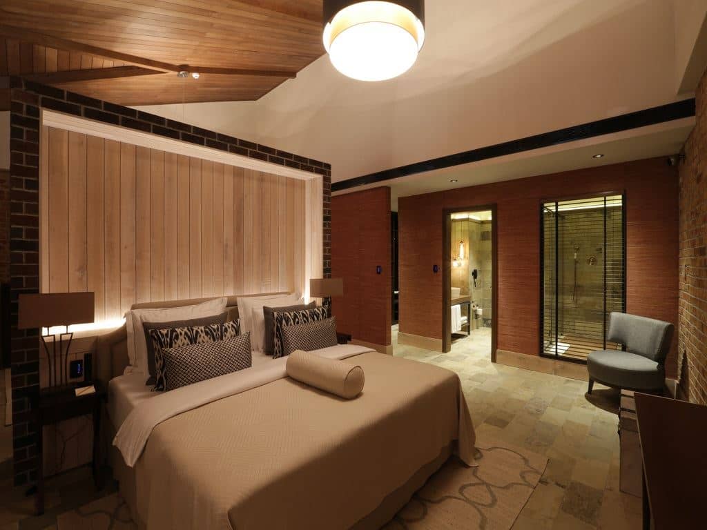 rooms-suite-room