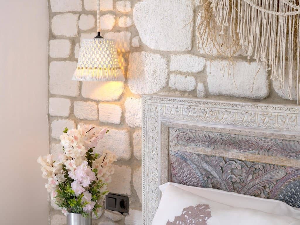 rooms-deluxe-room