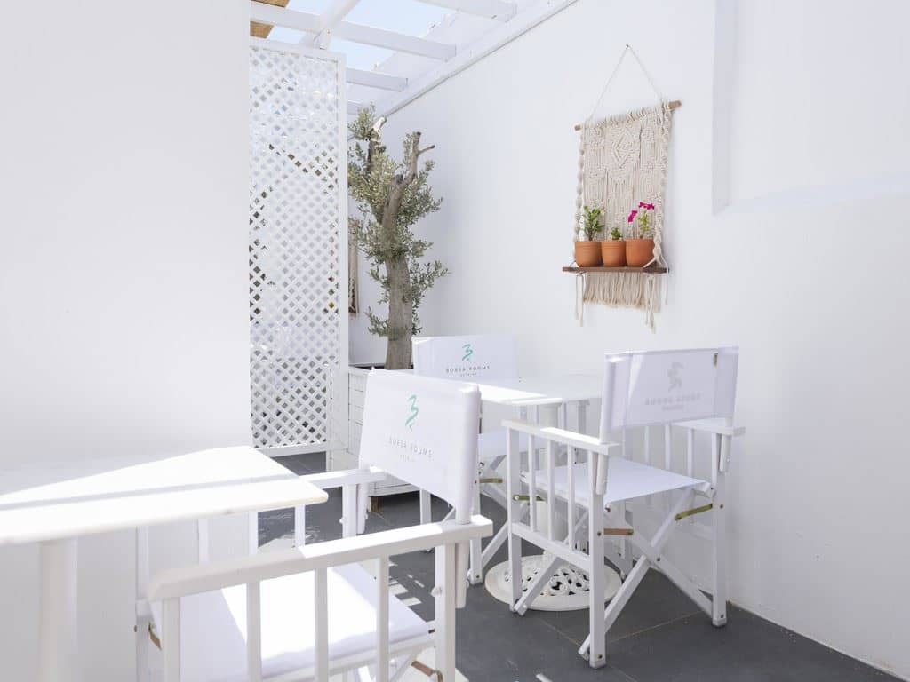 rooms-deluxe-room