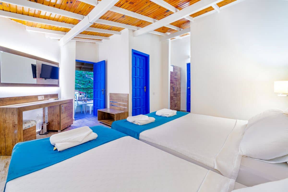 rooms-large-room