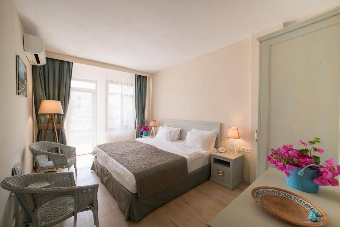 rooms-standard-room