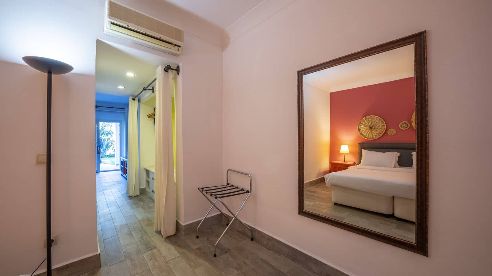 rooms-comfort-room