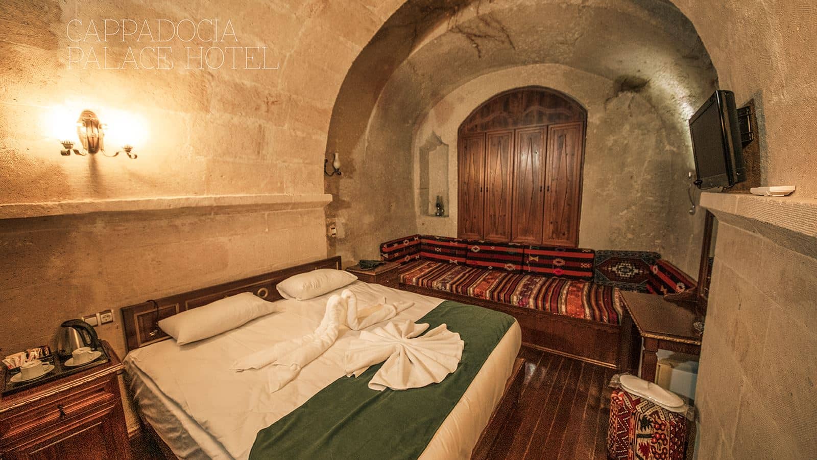 rooms-cave-room