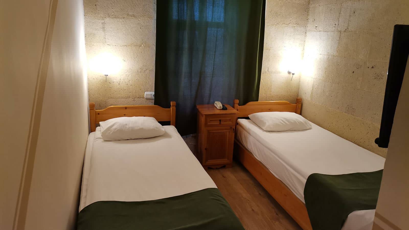 rooms-standard-room