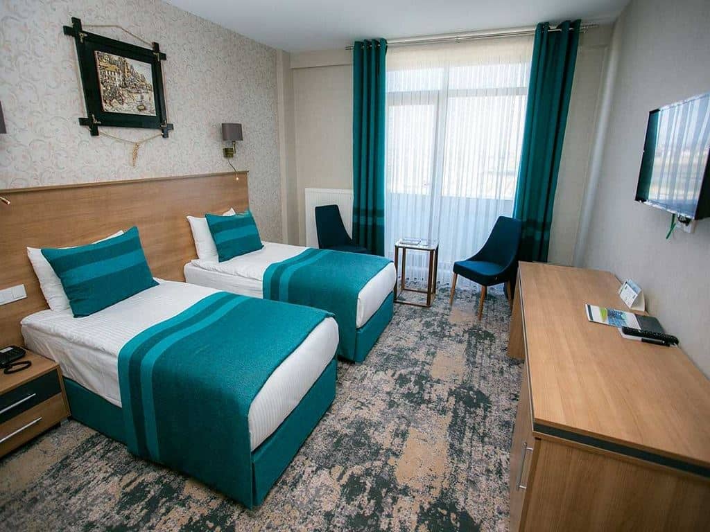 rooms-standard-room