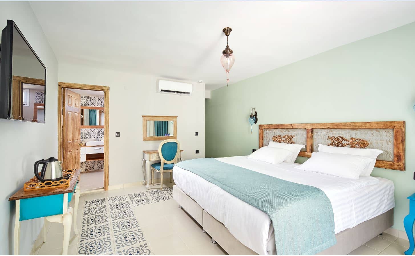 rooms-superior-room