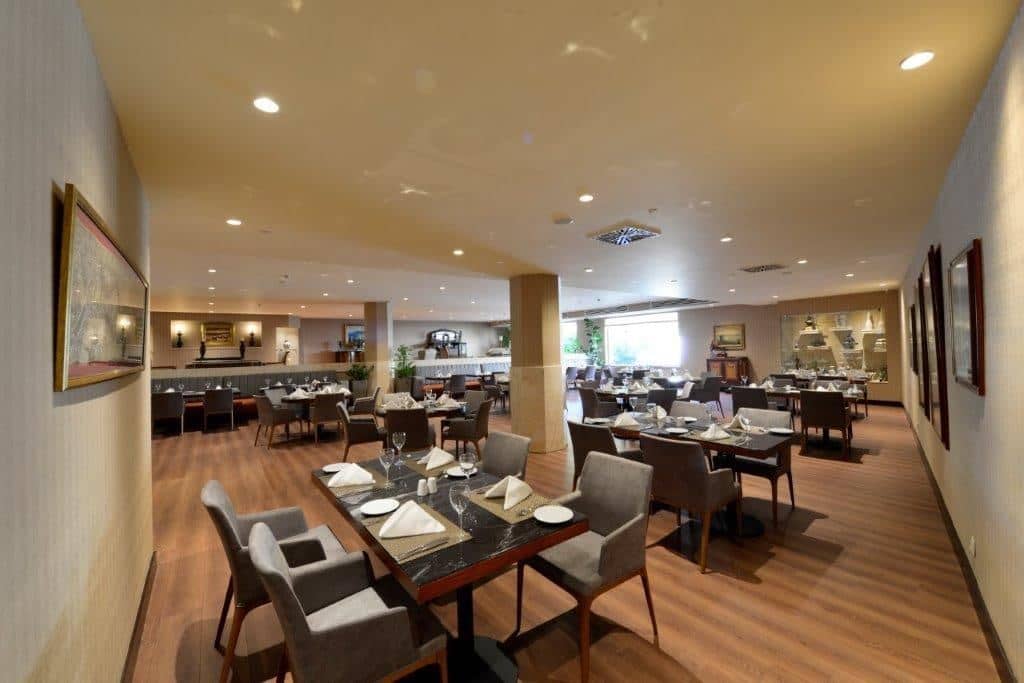 restaurants-revan-restaurant