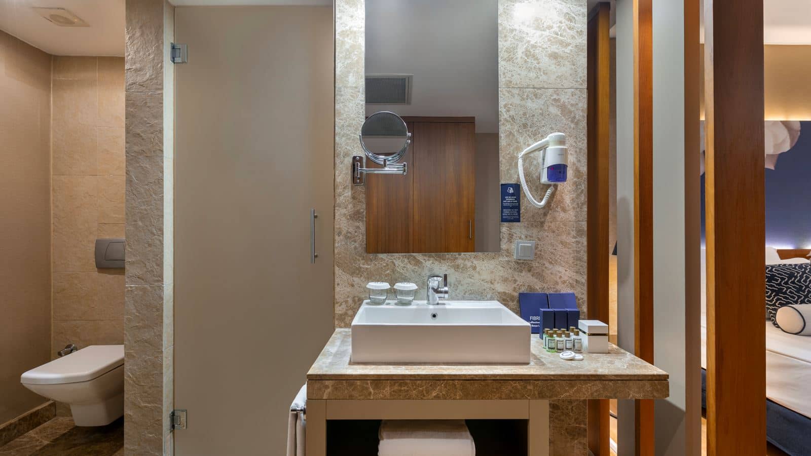 rooms-standard-room-land-view