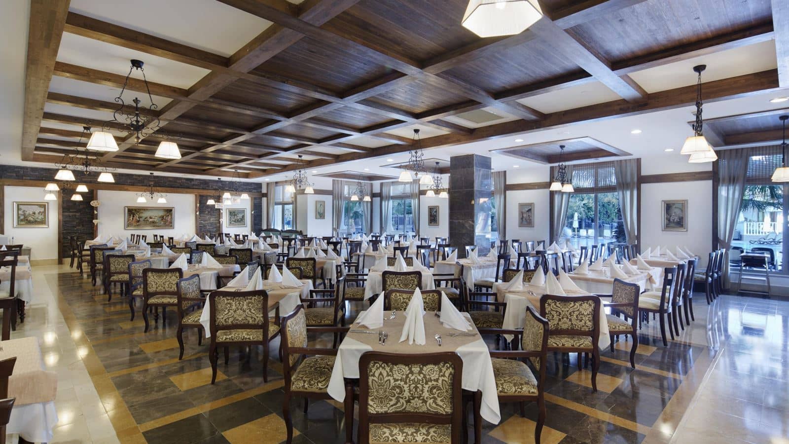 restaurants-main-restaurant