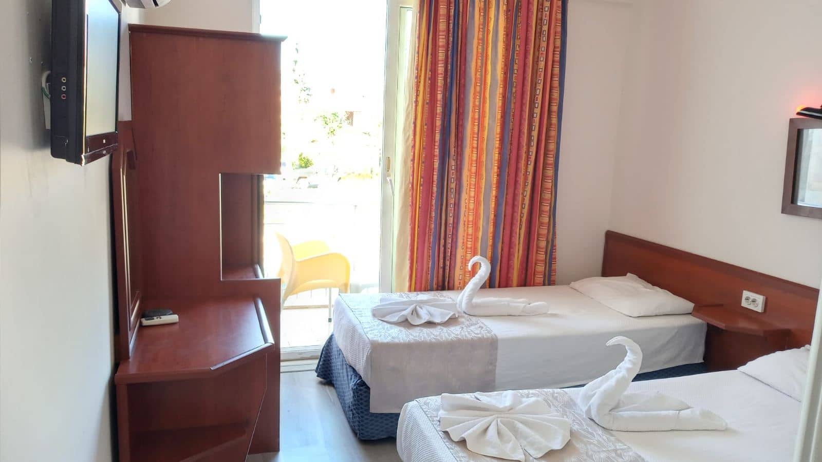 rooms-standard-room