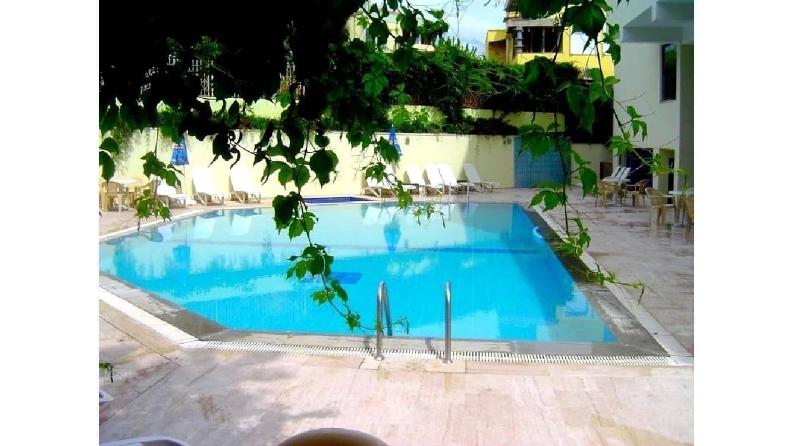 pools-outdoor-pool