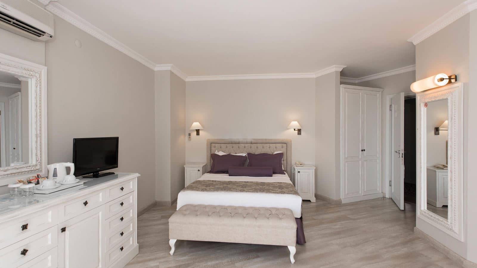 rooms-superior-room