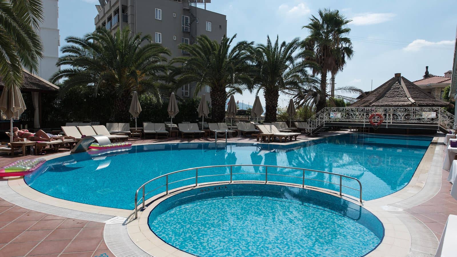 pools-outdoor-childrens-pool