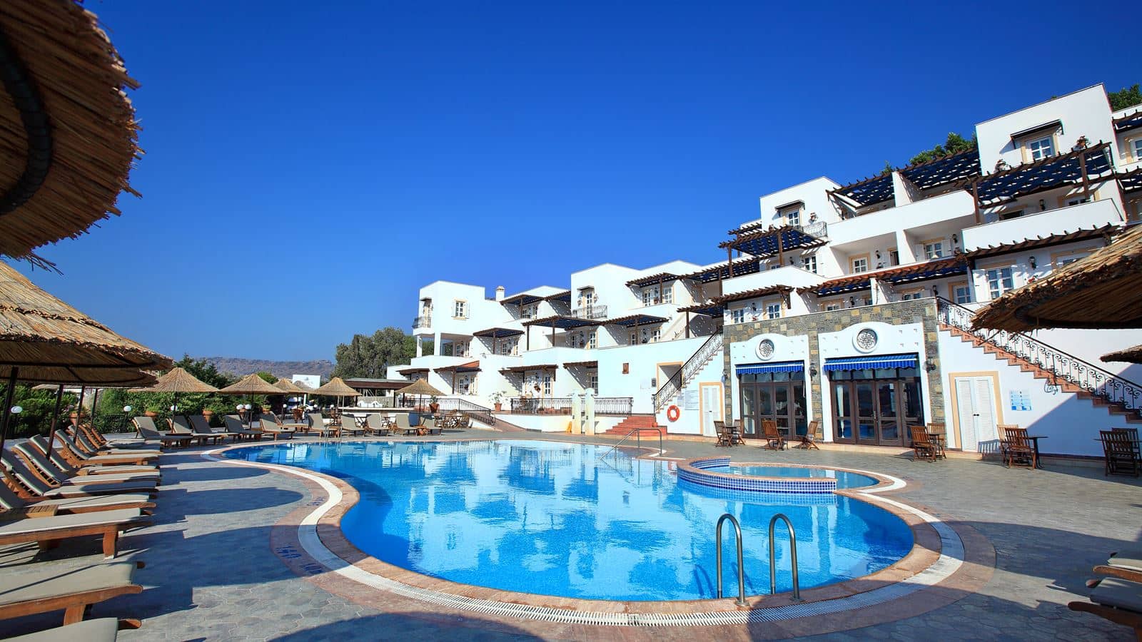 pools-outdoor-pool