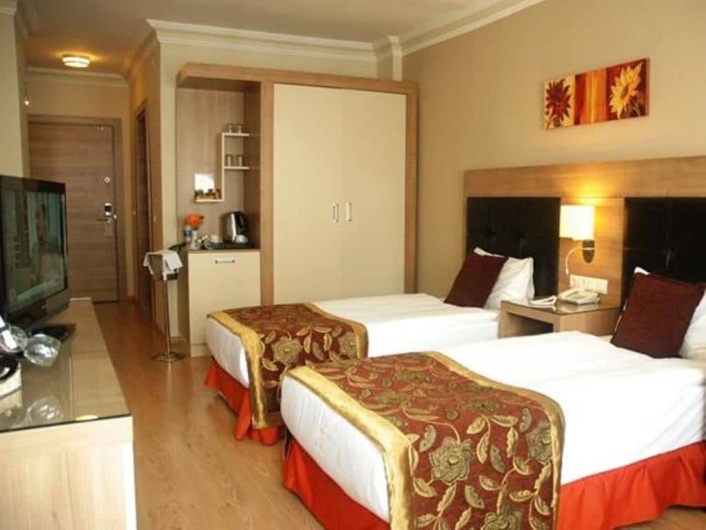 rooms-standard-room