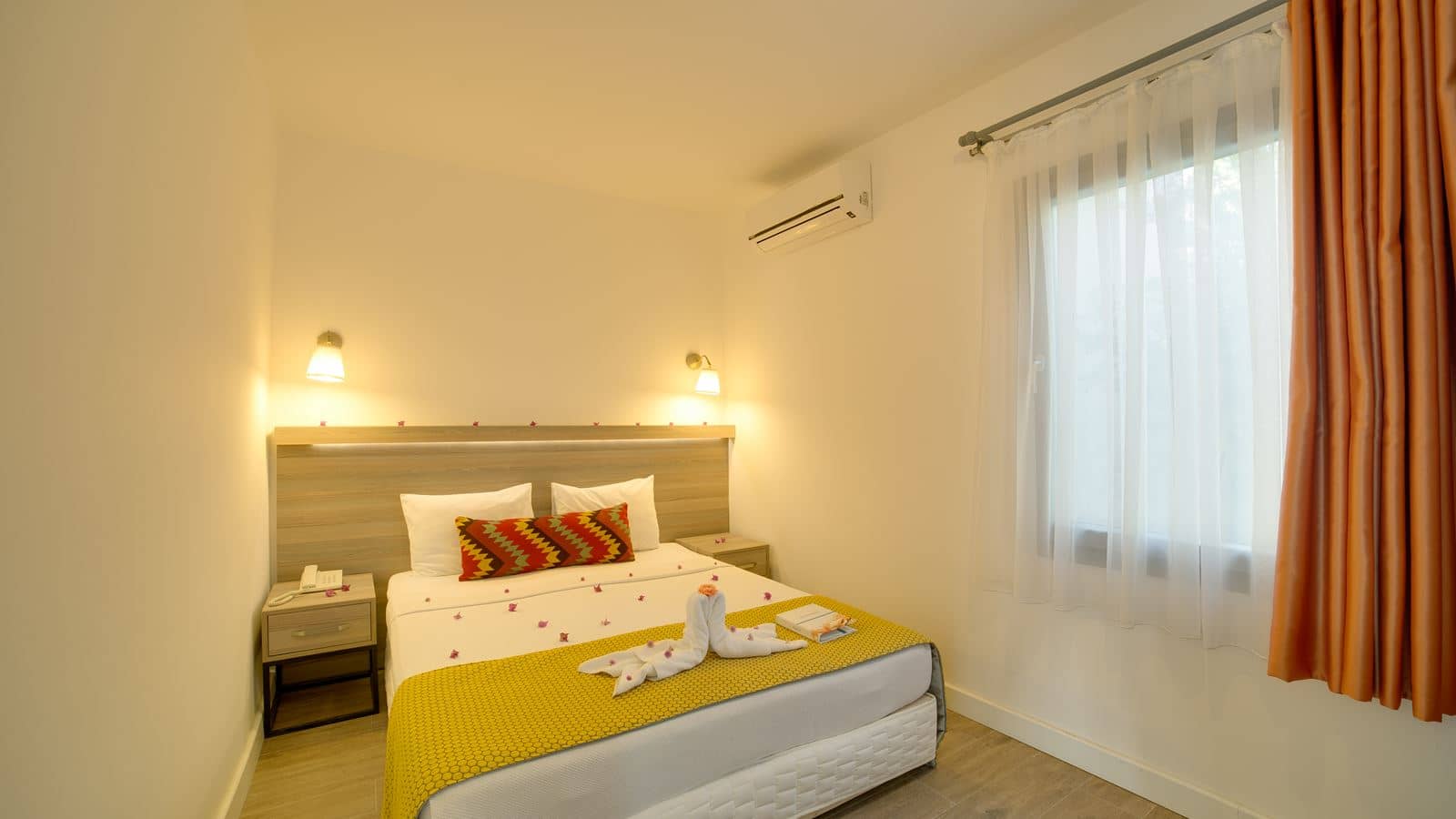 rooms-family-room