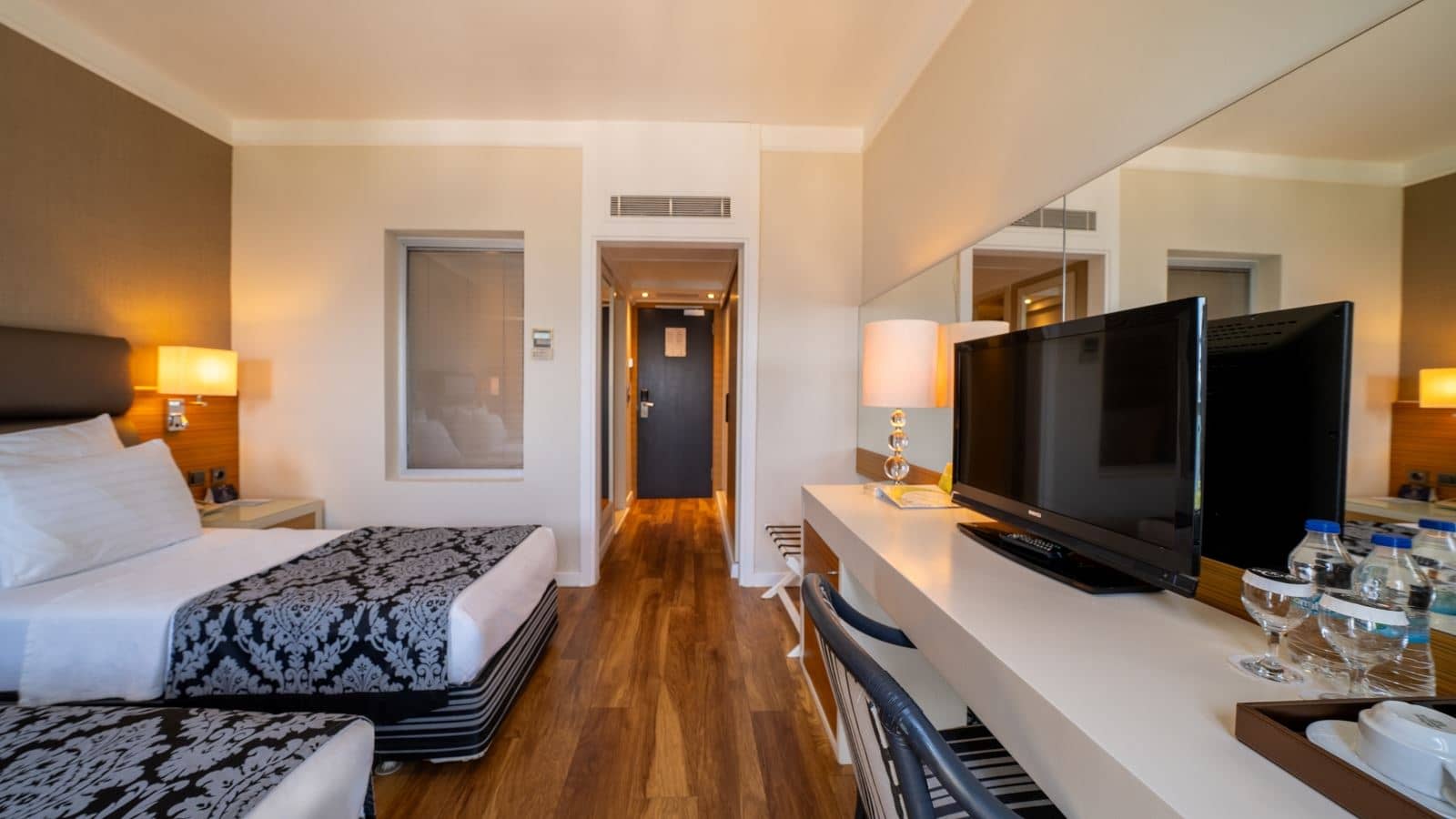 rooms-standard-room