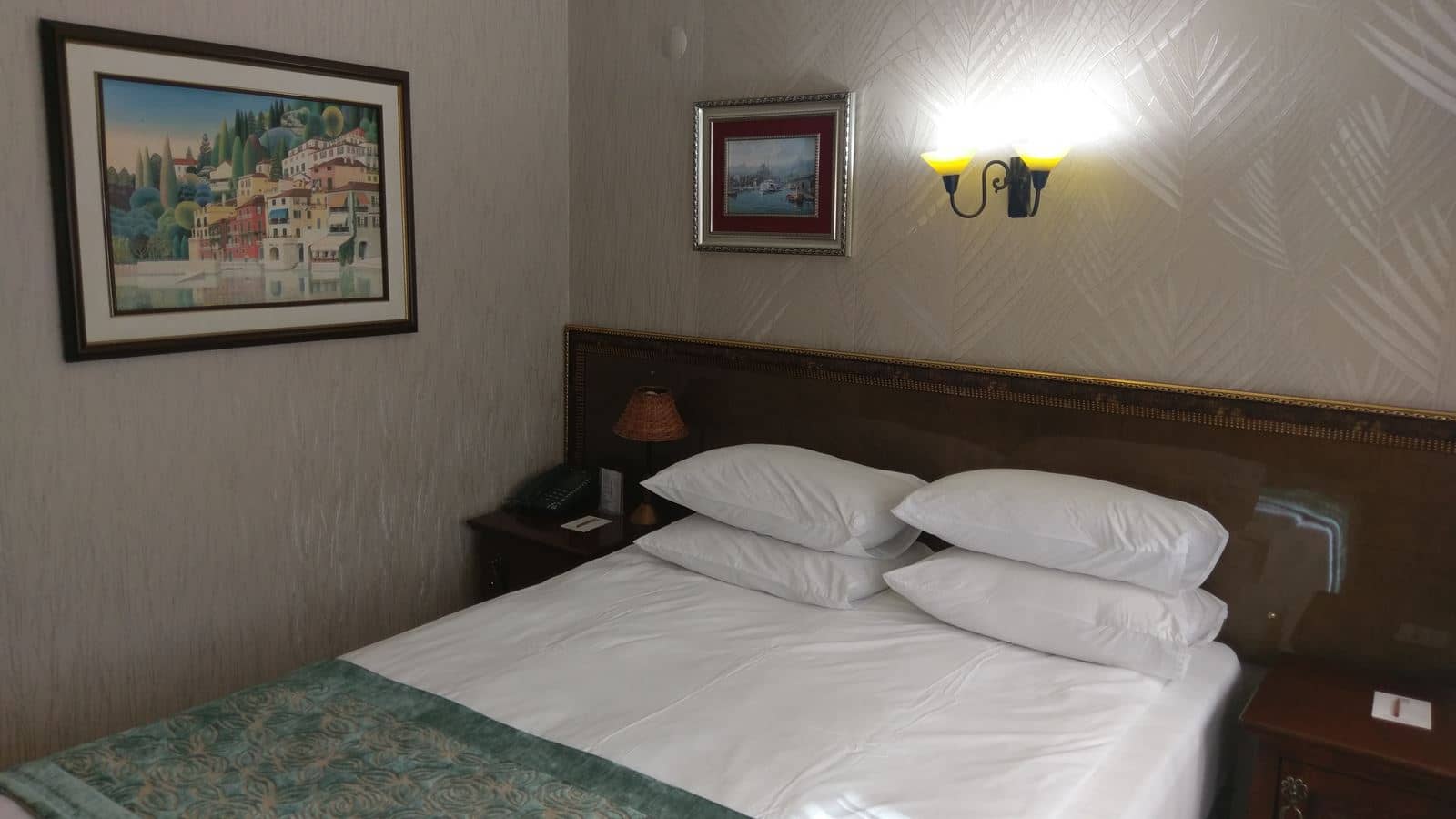 rooms-double-or-twin-standard