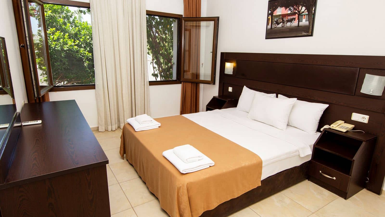 rooms-standard-room