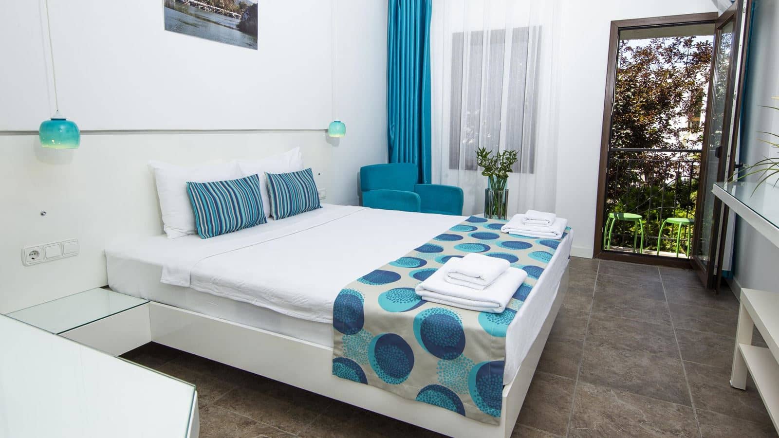 rooms-standard-room