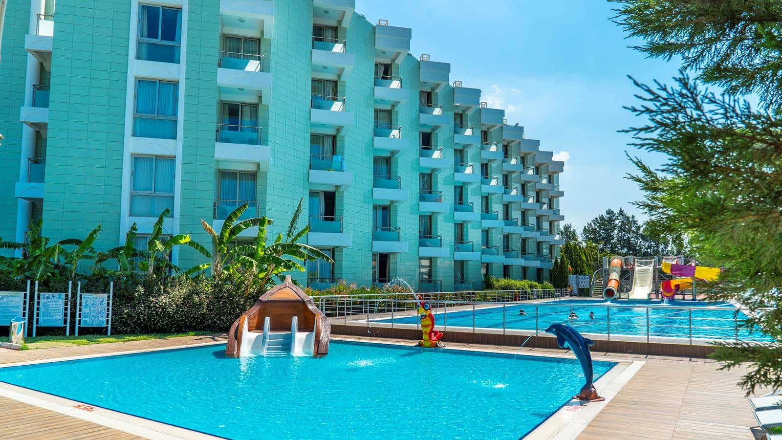 pools-outdoor-childrens-pool