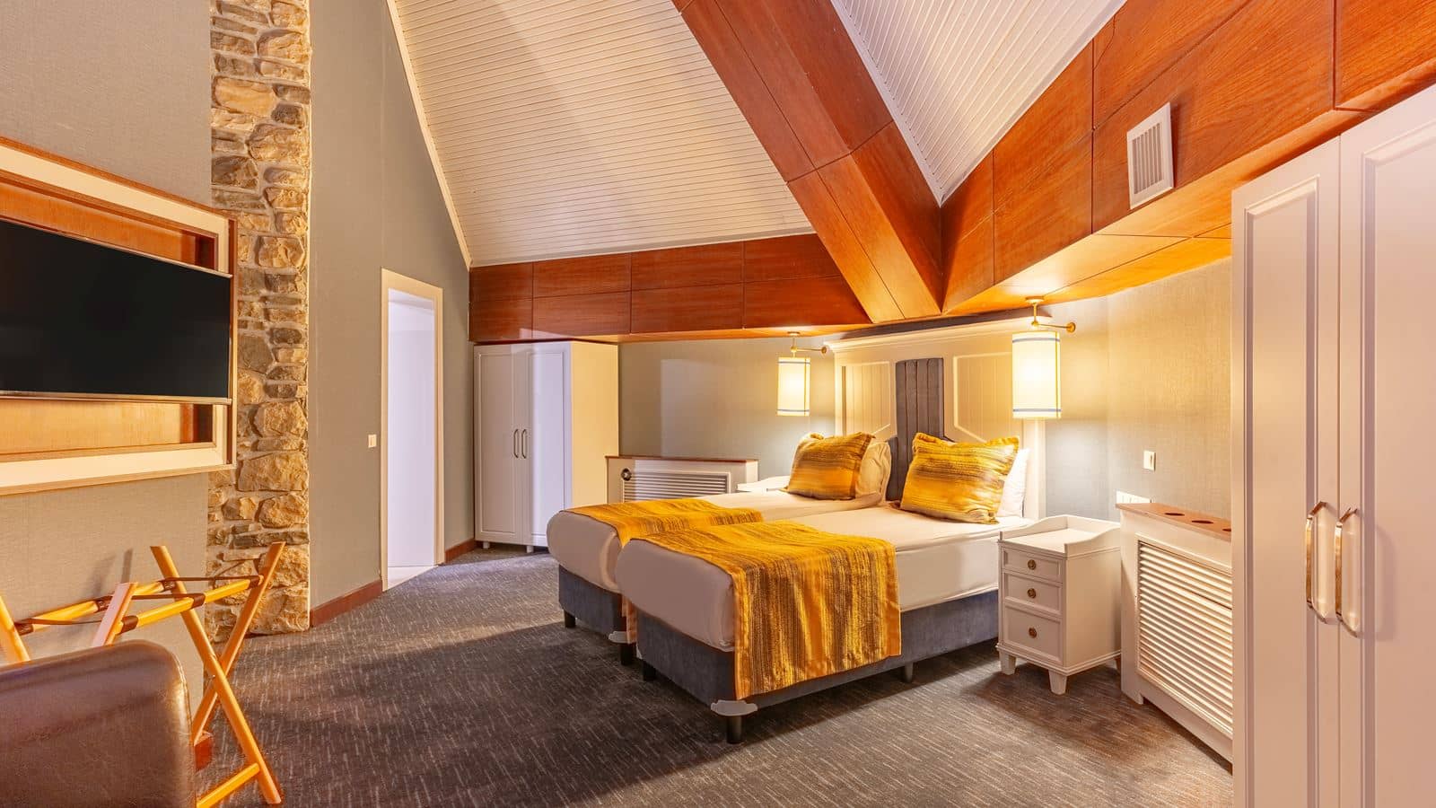 rooms-king-suite