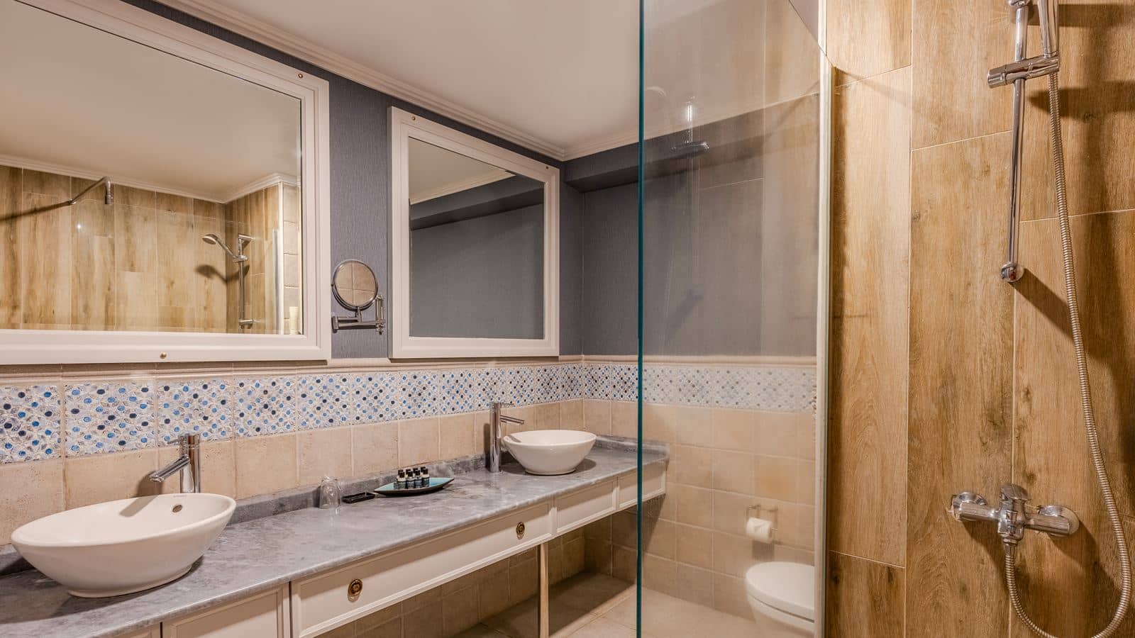 rooms-comfort-room