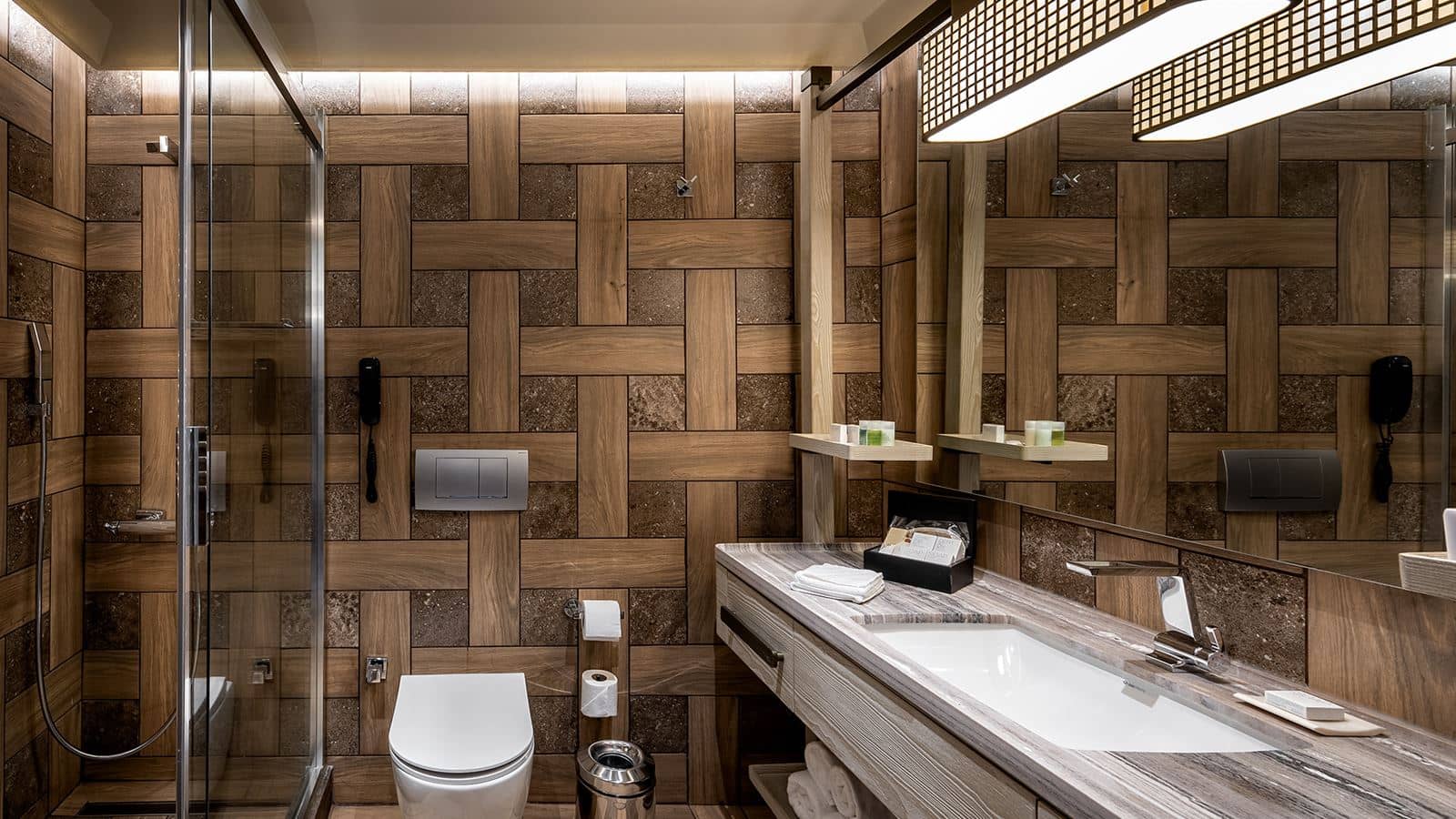 rooms-deluxe-room