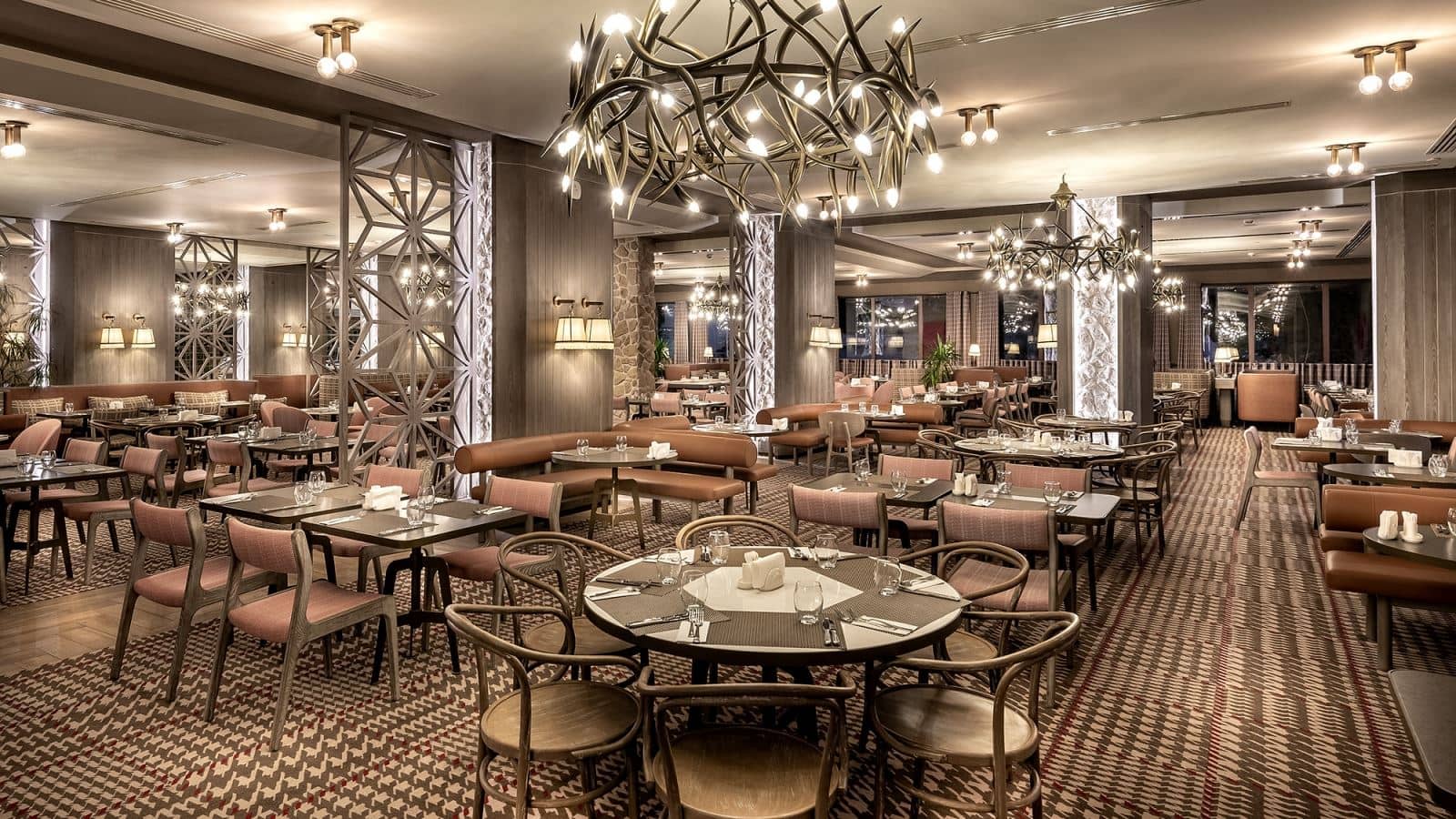 restaurants-restaurant
