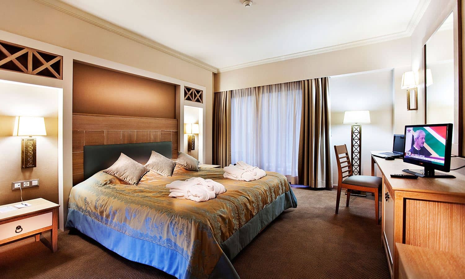 rooms-1-bedroom-suite