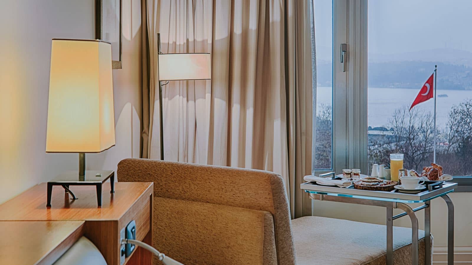 rooms-grand-club