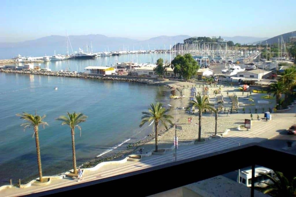 beach-main-building