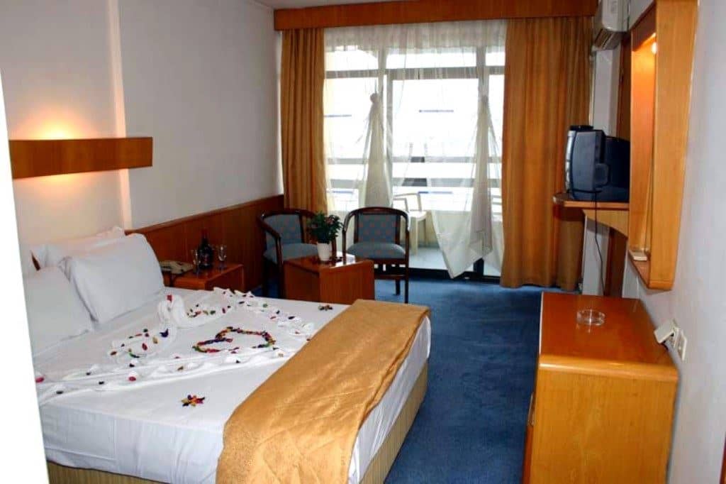 rooms-standard-land-riew-room