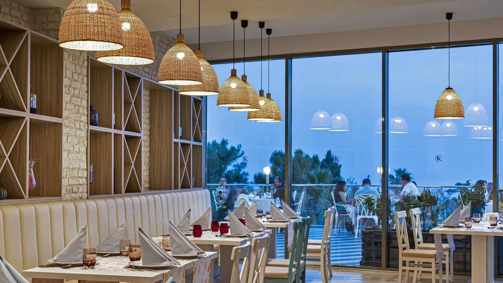 restaurants-main-restaurant
