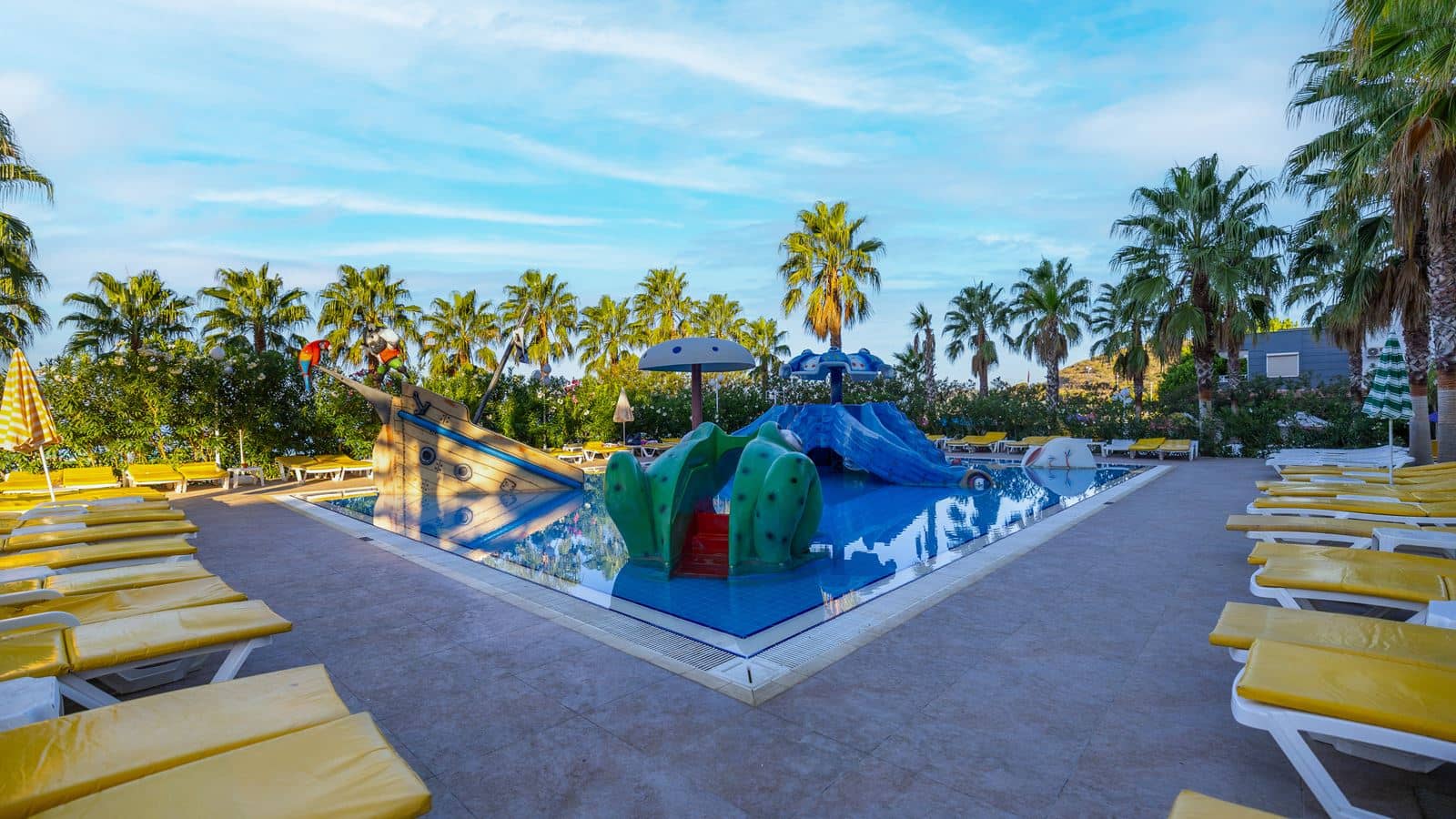 pools-outdoor-pool