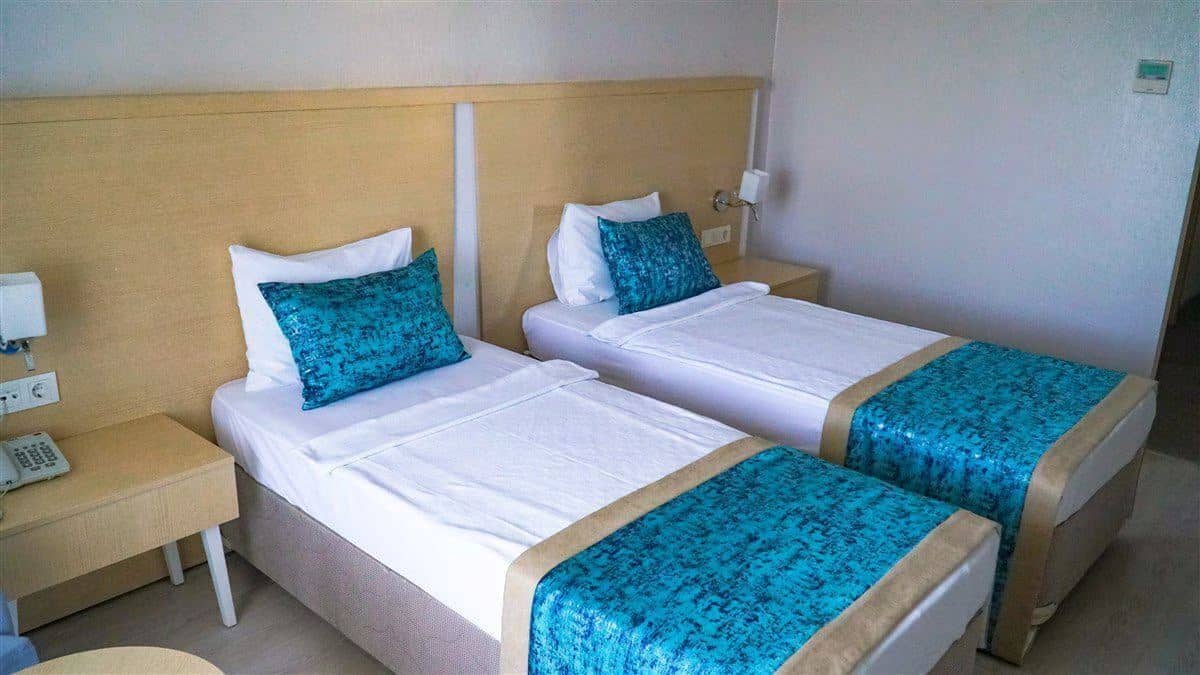 rooms-standard-room